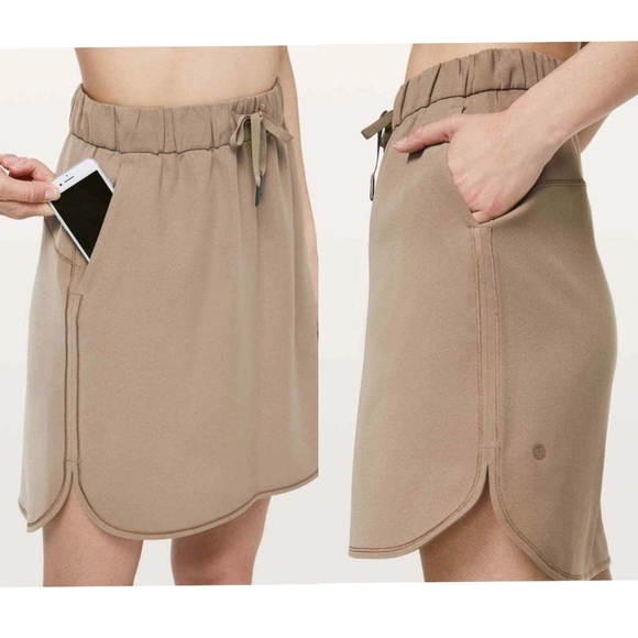 lululemon athletica Dresses & Skirts - NWOT Lululemon On The Fly Skirt Woven Frontier Tan Elastic Waist Knee Length 8